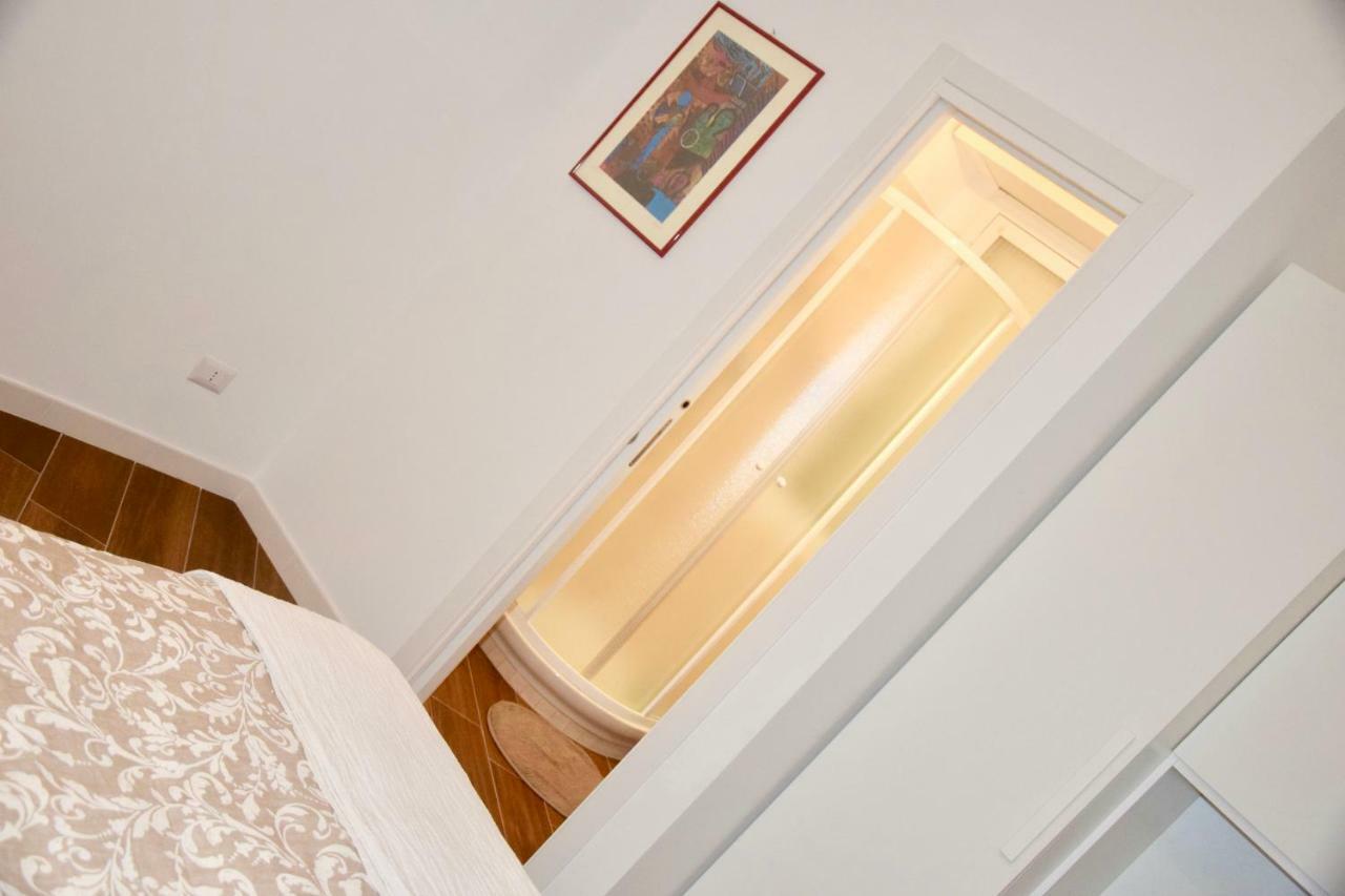 Terrazza San Giovanni Apartment Рим Екстер'єр фото