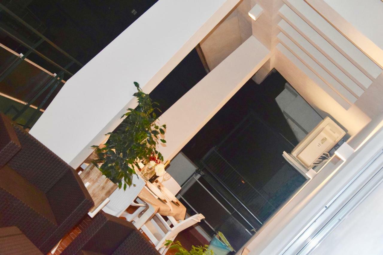 Terrazza San Giovanni Apartment Рим Екстер'єр фото