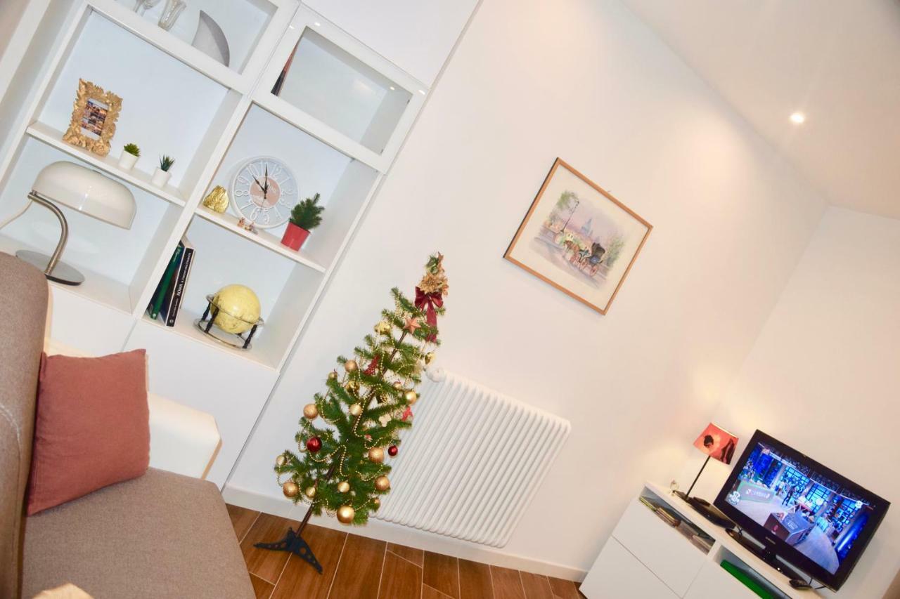 Terrazza San Giovanni Apartment Рим Екстер'єр фото